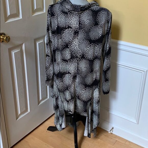 Two Piece Ensemble   - Picture 4 of 8